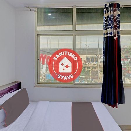 Oyo 81168 Collection O Dwarka Mor New Delhi Exterior photo