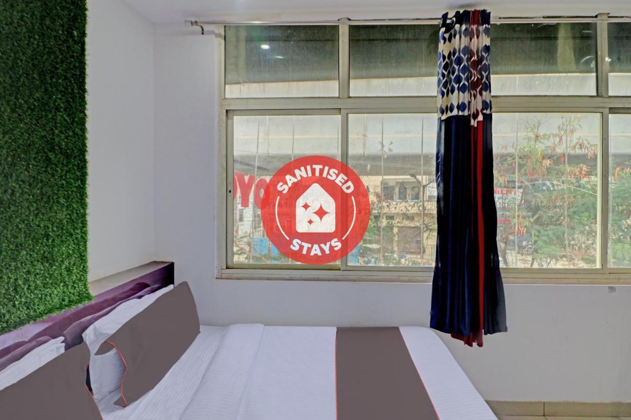 Oyo 81168 Collection O Dwarka Mor New Delhi Exterior photo