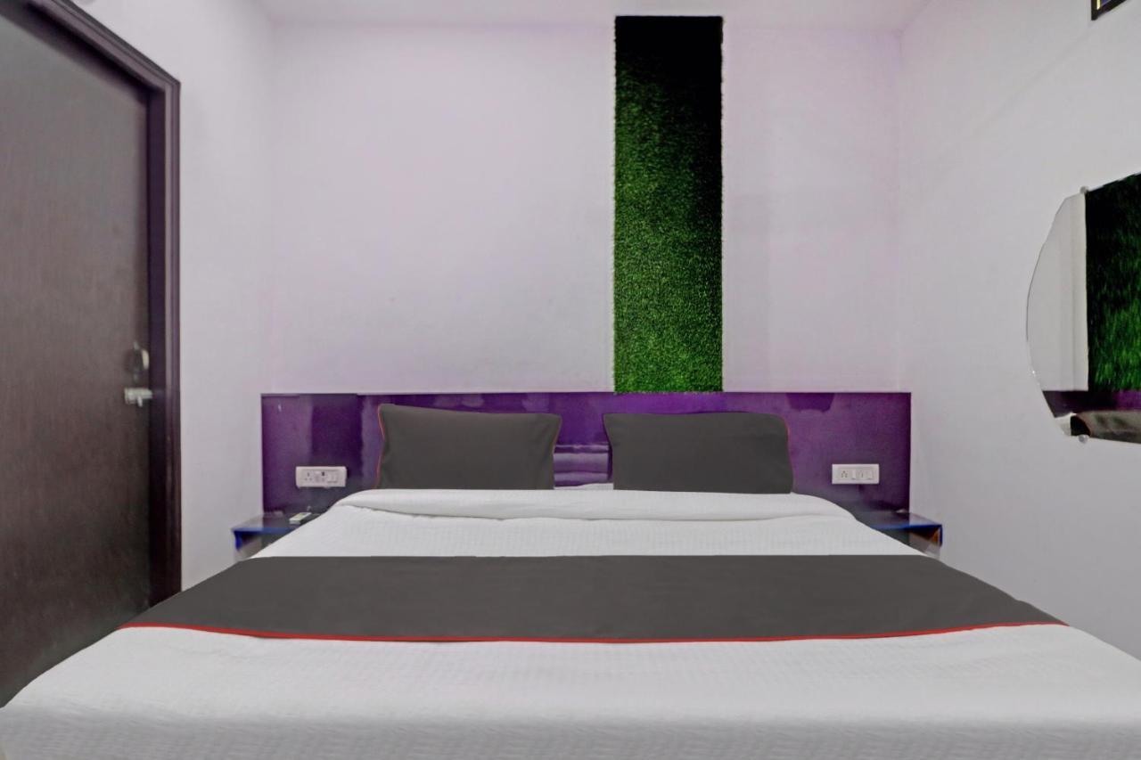 Oyo 81168 Collection O Dwarka Mor New Delhi Exterior photo