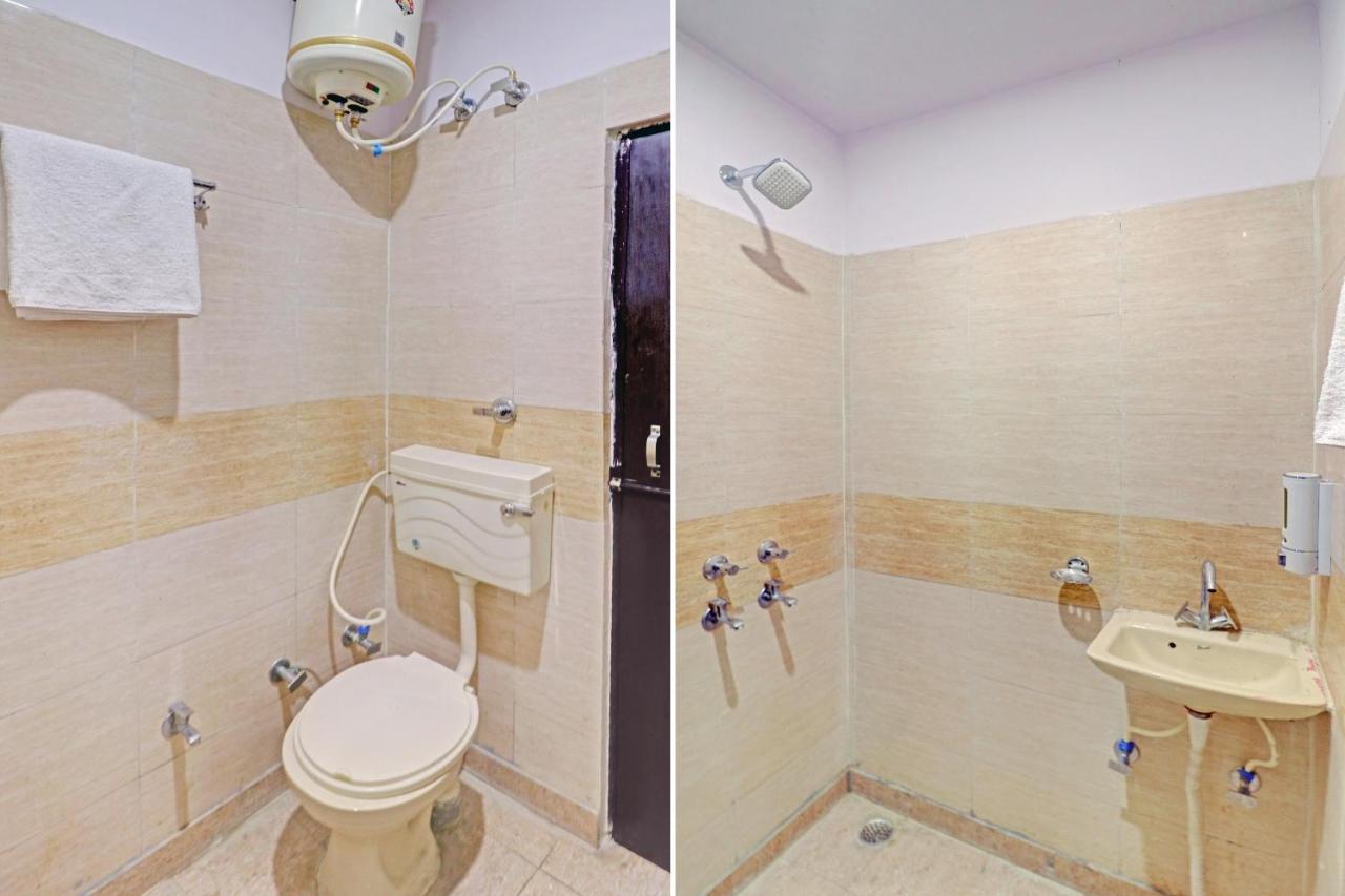 Oyo 81168 Collection O Dwarka Mor New Delhi Exterior photo